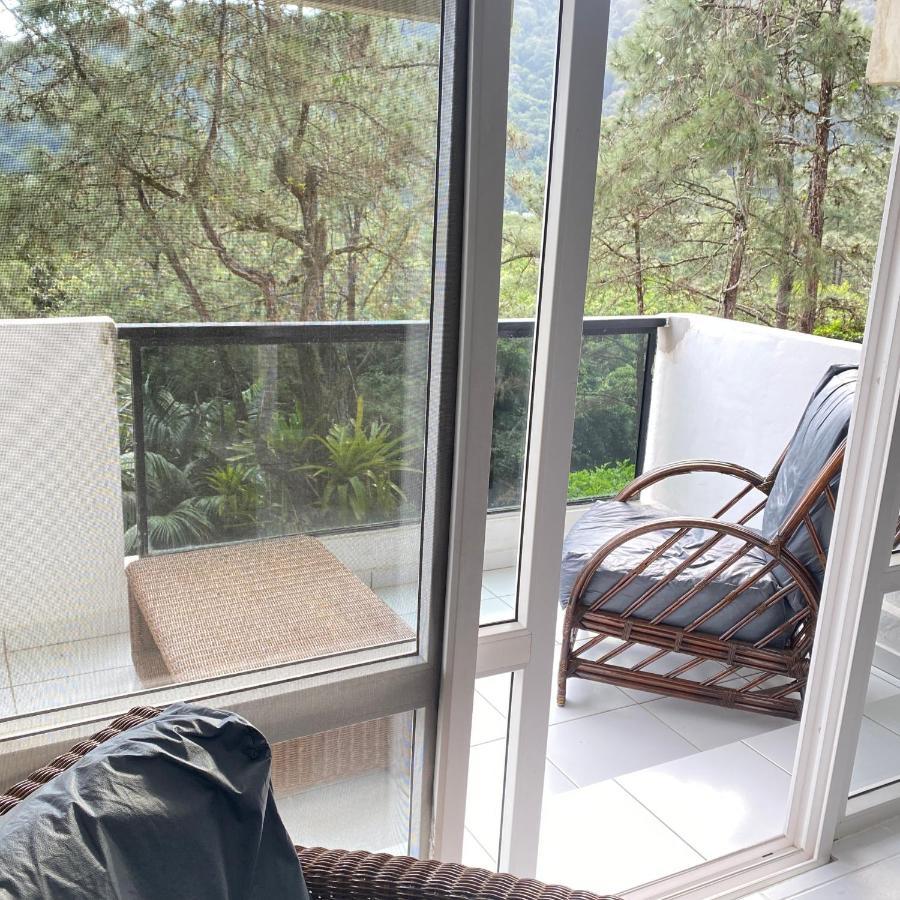 Apartamento até 10 pessoas na enseada Guarujá em condomínio clube praia piscinas salão jogos quadra futebol campo parquinho brinquedos Wi-fi Home office Exterior foto