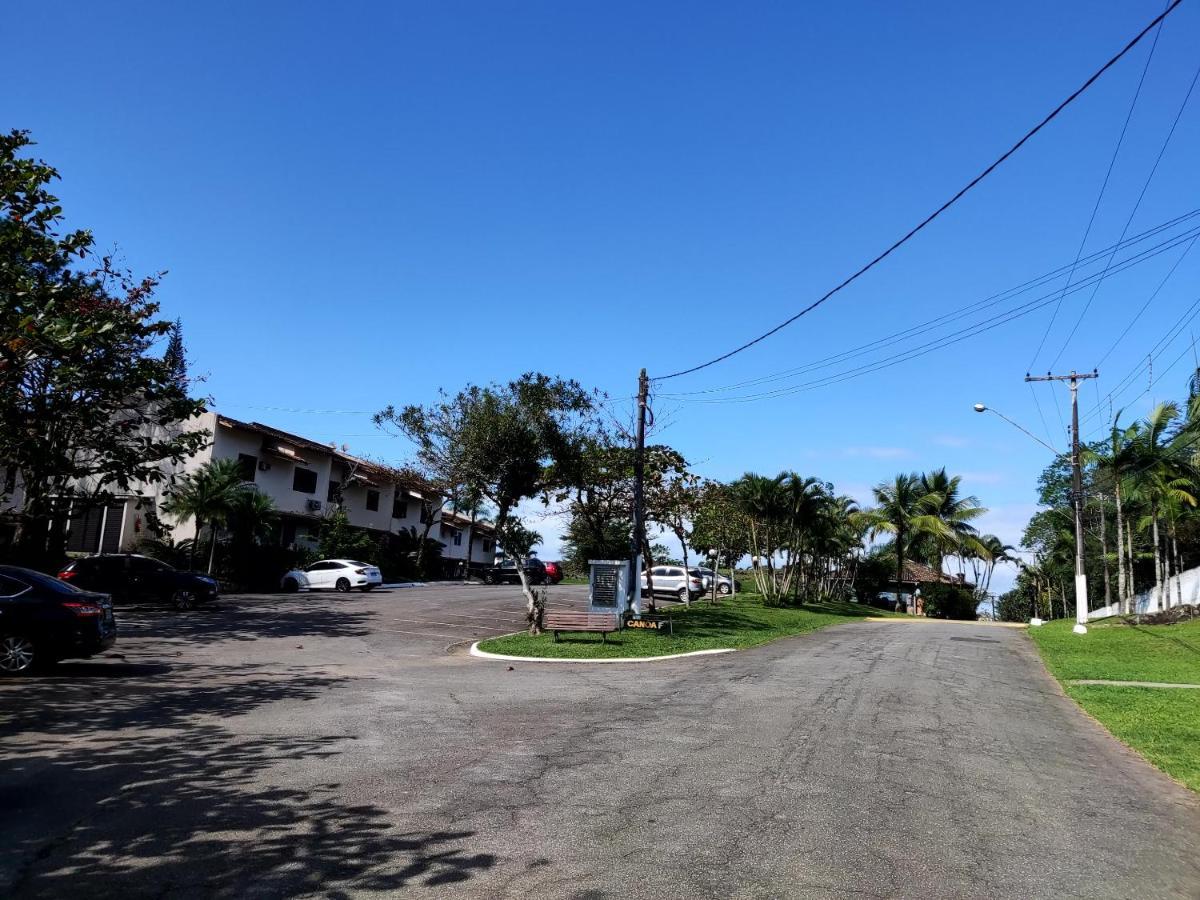 Apartamento até 10 pessoas na enseada Guarujá em condomínio clube praia piscinas salão jogos quadra futebol campo parquinho brinquedos Wi-fi Home office Exterior foto